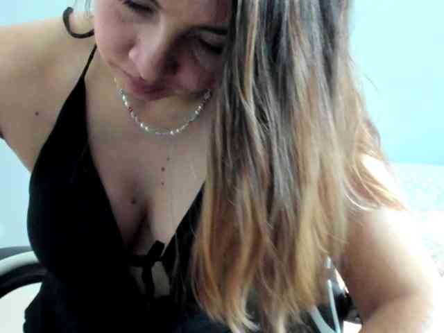 LaraCat1 webcam