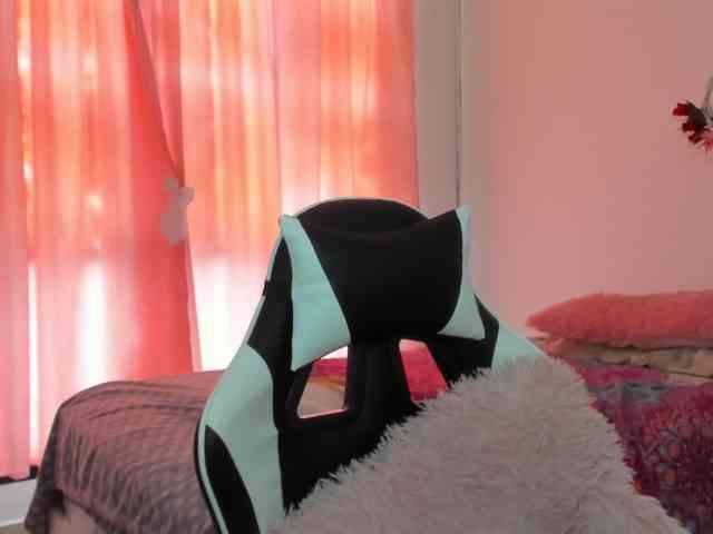 LaraCat1 webcam