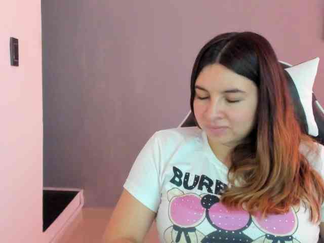 LaraCat1 webcam