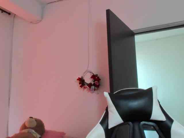 LaraCat1 webcam