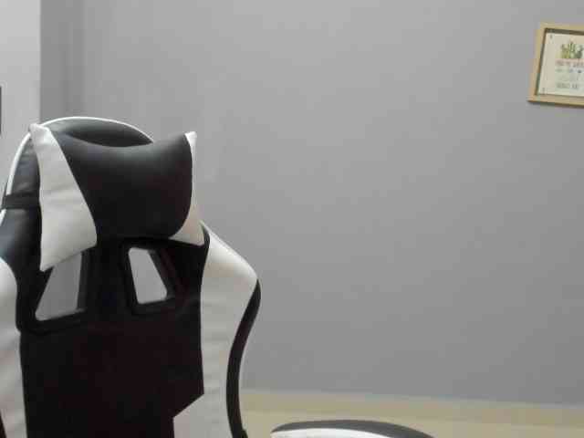 LaraCat1 webcam
