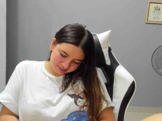 LaraCat1 webcam