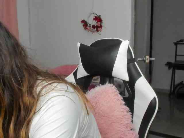 LaraCat1 webcam