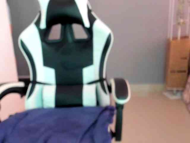 LaraCat1 webcam