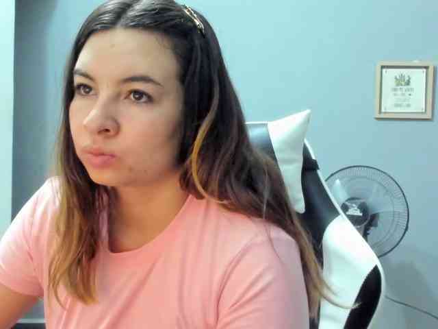LaraCat1 webcam