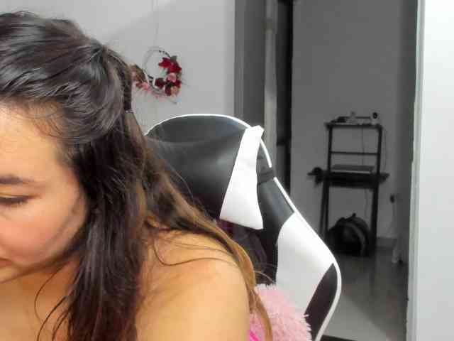 LaraCat1 webcam