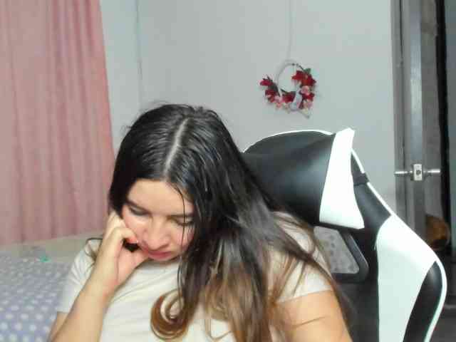 LaraCat1 webcam