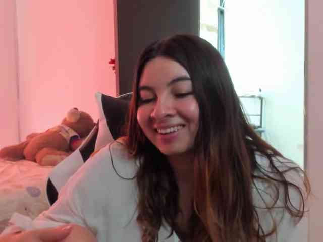 LaraCat1 webcam