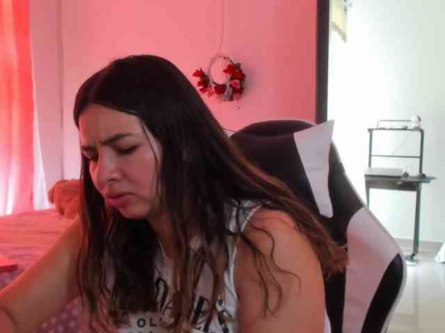 LaraCat1 Live Webcam on BongaCams