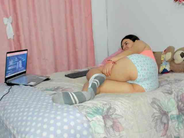 LaraCat1 webcam