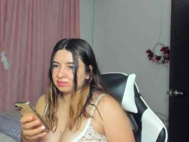 LaraCat1 webcam