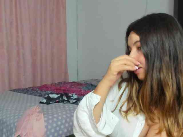 LaraCat1 webcam