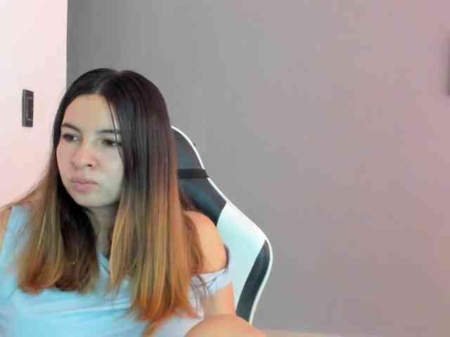 LaraCat1 webcam