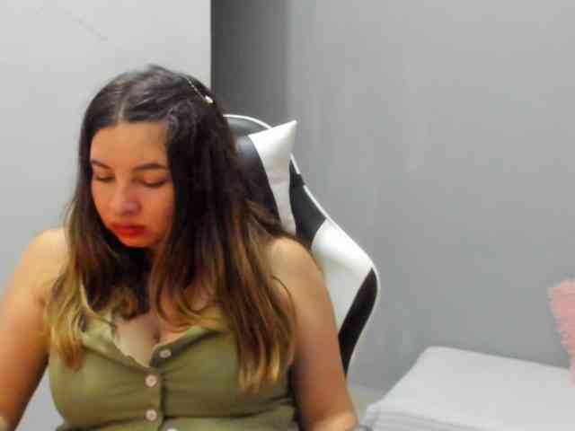 LaraCat1 webcam