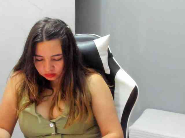 LaraCat1 webcam