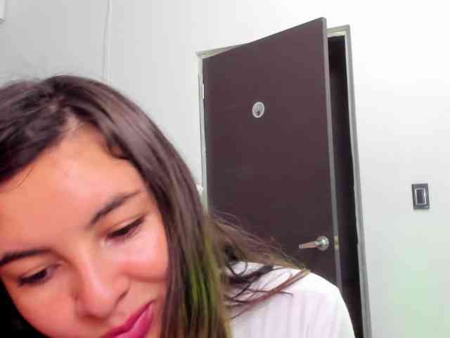 LaraCat1 webcam