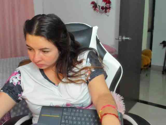 LaraCat1 webcam