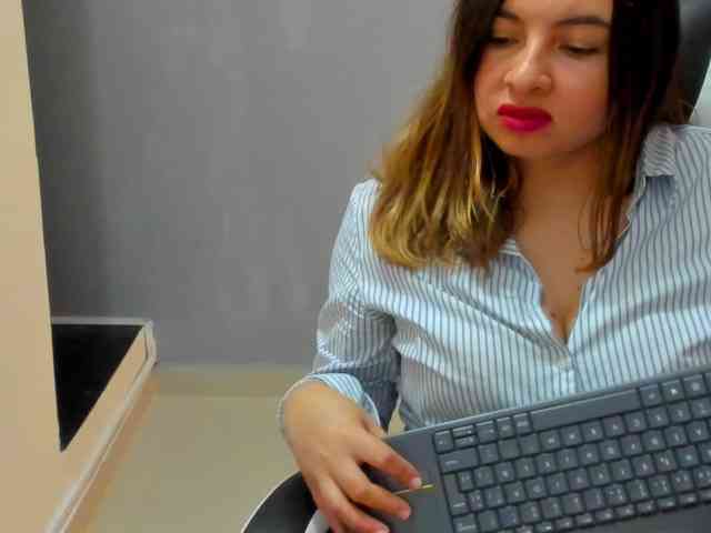 LaraCat1 webcam