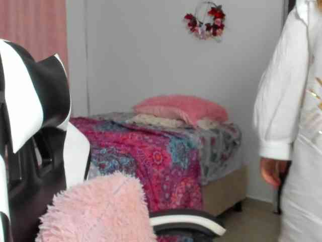 LaraCat1 webcam