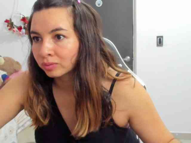 LaraCat1 webcam