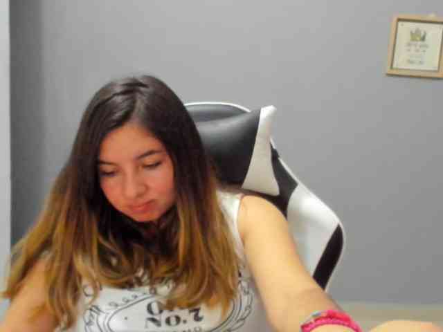 LaraCat1 webcam