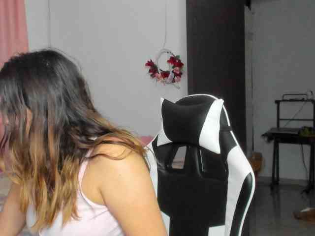 LaraCat1 webcam