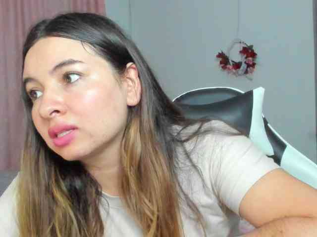 LaraCat1 webcam