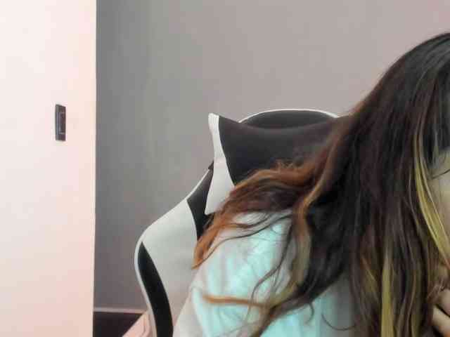 LaraCat1 webcam