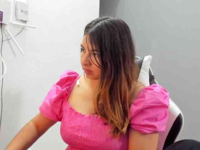 LaraCat1 webcam