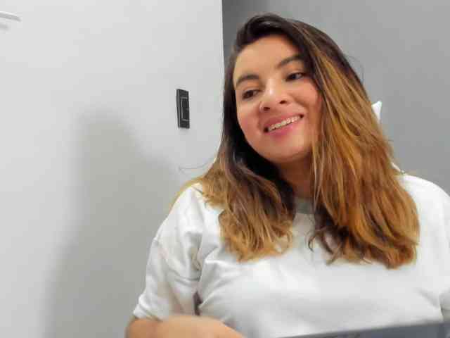 LaraCat1 webcam