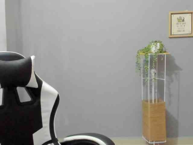 LaraCat1 webcam