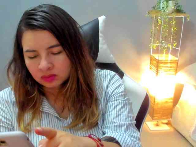 LaraCat1 webcam