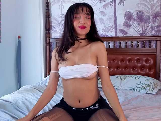 Linaage live cam on BongaCams