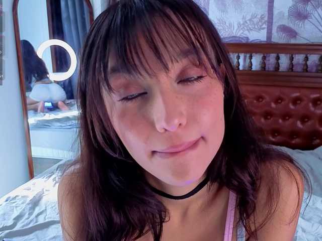 Linaage live cam on BongaCams