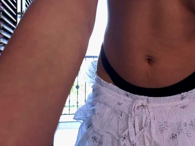 Linaage live webcam show