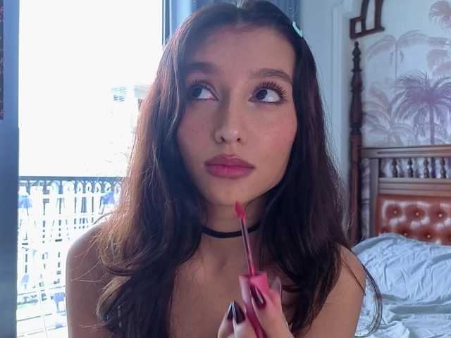 Linaage live cam on BongaCams
