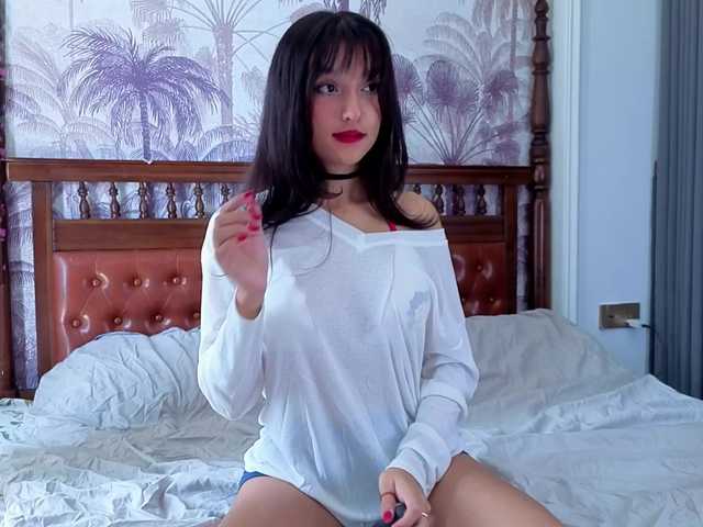 Linaage live webcam show