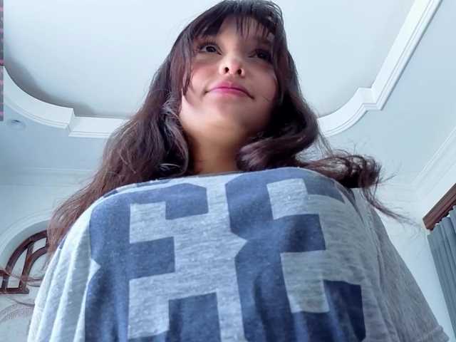 Linaage live cam on BongaCams