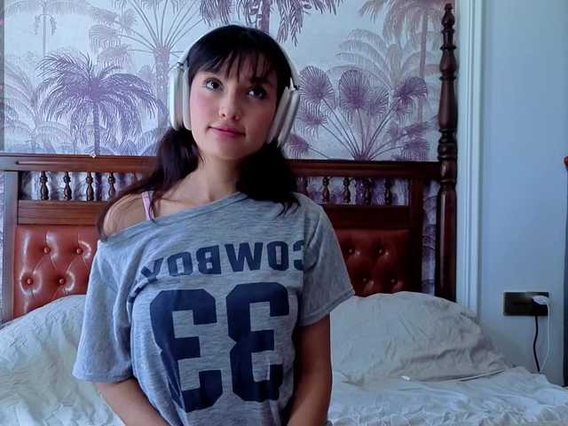 Linaage live cam on BongaCams