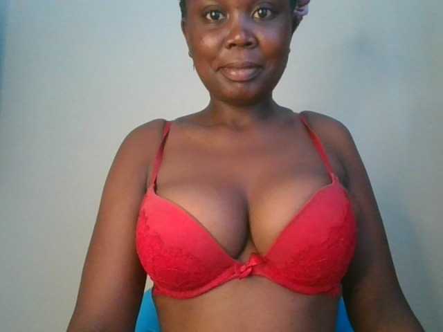 VarlKay live cam on BongaCams