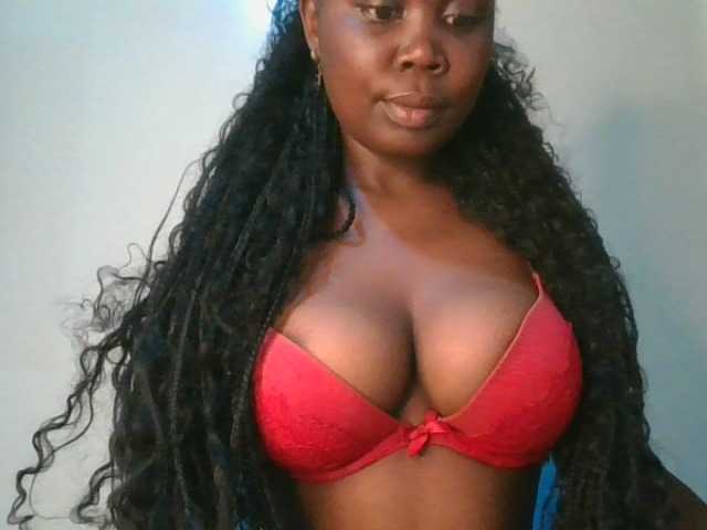 VarlKay live cam on BongaCams