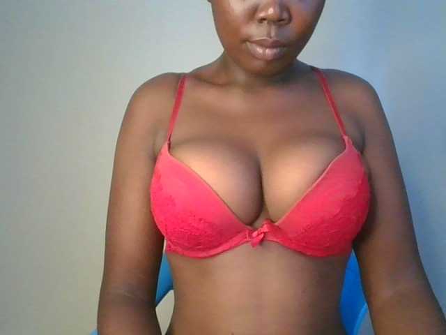 VarlKay's BongaCams show and profile