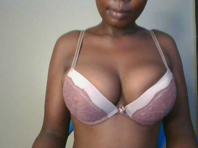 VarlKay's BongaCams show and profile