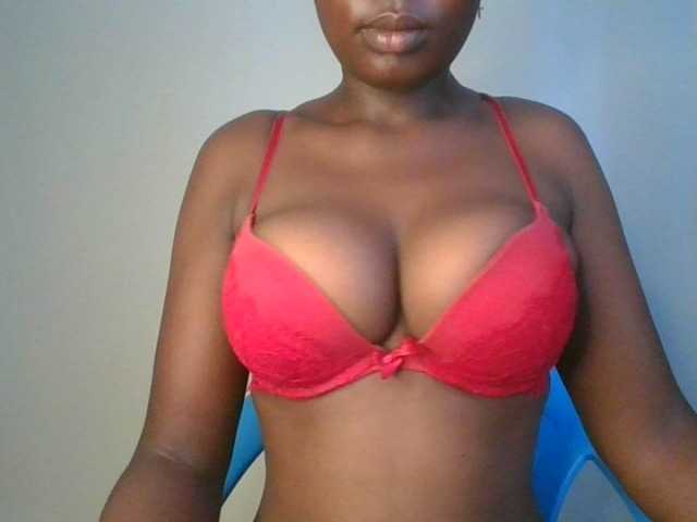 VarlKay's BongaCams show and profile