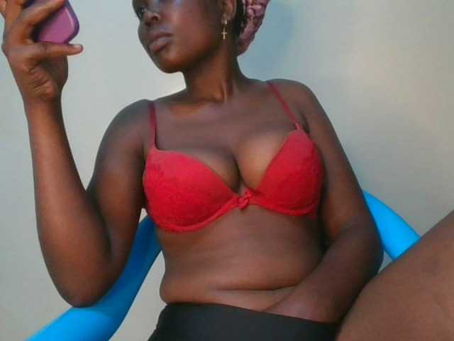 VarlKay live cam on BongaCams