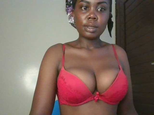 VarlKay's BongaCams show and profile