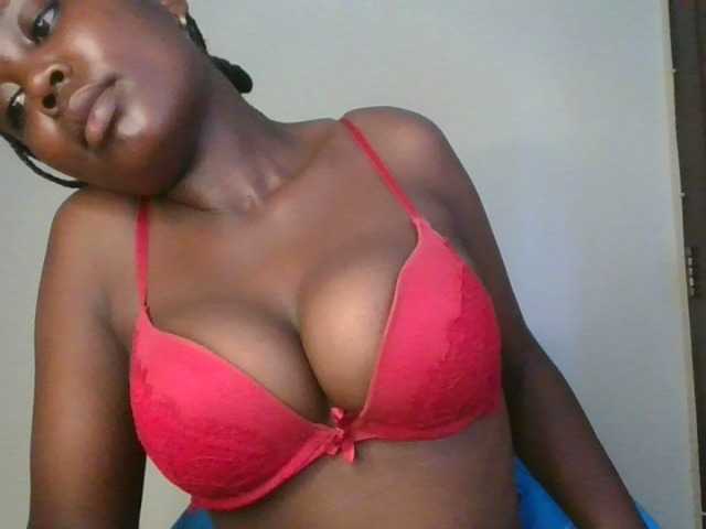 VarlKay's BongaCams show and profile