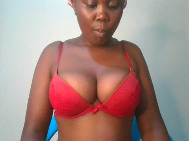 VarlKay live cam on BongaCams