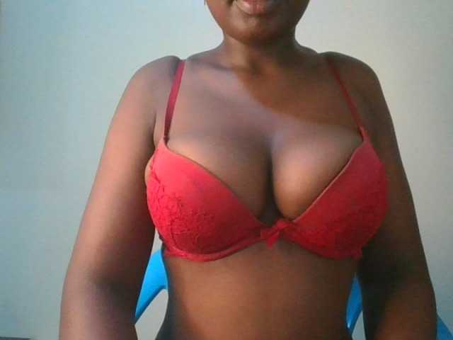 VarlKay live cam on BongaCams