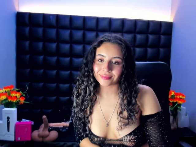 tinylove live cam on BongaCams